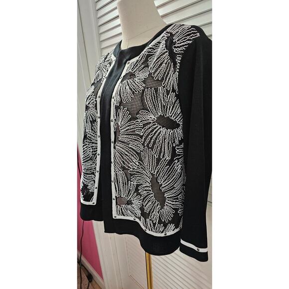 Ming Wang Sz PM‎ Floral Design Black Knit Cardigan Jacket Hook Eye Career Artsy - Picture 5 of 6